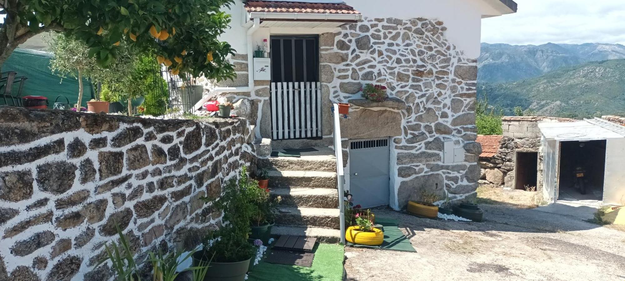 Geres Do Alibaba Villa Ruivaes Luaran gambar